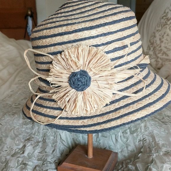 Vintage Woven Hat - Picture 1 of 7